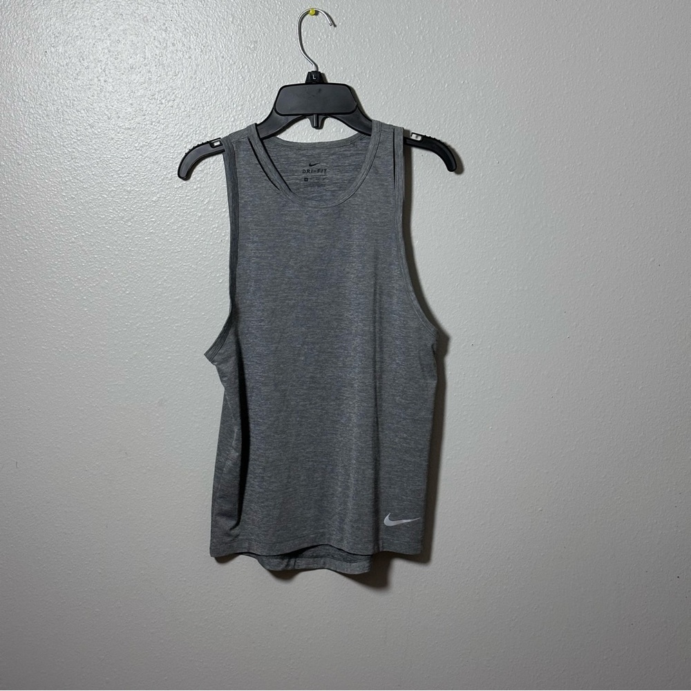 Nike Tank Women Gray Dri Fit Sleeveless Athleisure Swoosh Tank Top XS